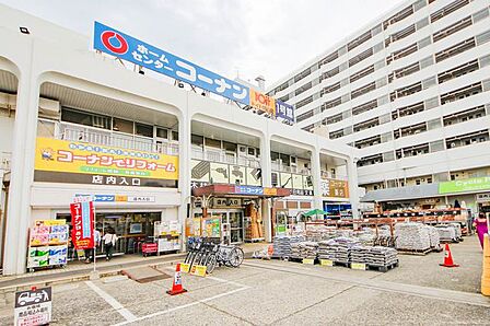 ホームセンターコーナンドイト朝霞店 徒歩14分。 1110m