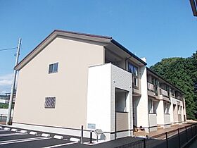 パレ・アルカンシェルV 103 ｜ 神奈川県足柄上郡大井町上大井327-15（賃貸アパート1LDK・1階・45.09㎡） その1