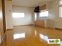 グランジュ城山 401 4階2LDKのリビング/ダイニング