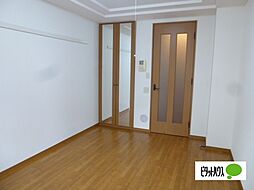 グランディール 101 1階1Kのリビング/ダイニング