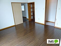 コーポ木村 102 1階2LDKのリビング/ダイニング