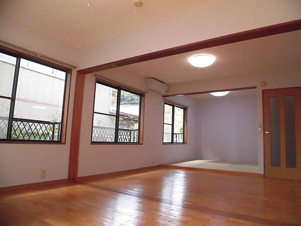 apartment 山形県上山市四ツ谷2丁目
物件地図