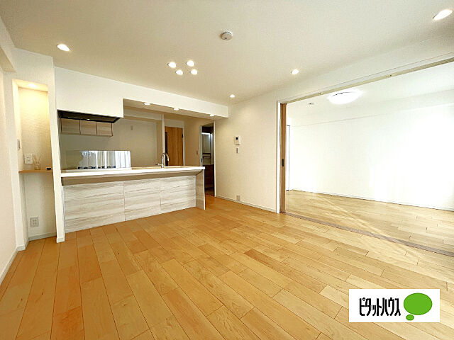 リビング/ダイニング 船橋市飯山満町2丁目