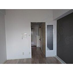 サンリヴァーメゾン 8階ワンルームのリビング/ダイニング