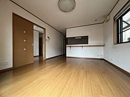 守山市小島町　中古戸建 4LDKのリビング/ダイニング