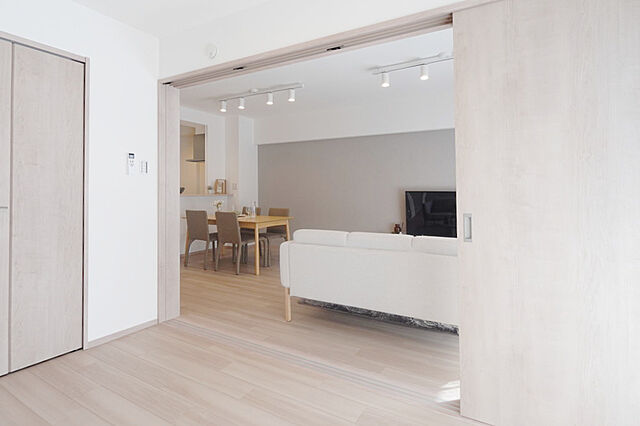 リビング/ダイニング ファミール平針 2階/201