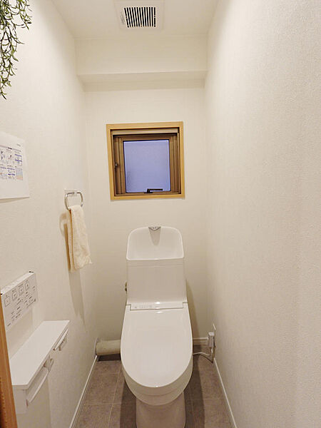 トイレを拡大表示