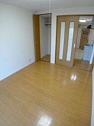 山一鹿浜マンション 102 1階2Kのリビング/ダイニング