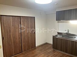 パレ・ドール五反野 302 3階1DKのリビング/ダイニング