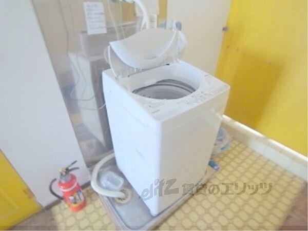 画像16:共同洗濯機