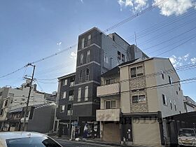 京都府京都市下京区大宮通松原下る西側上五条町（賃貸マンション1R・5階・28.82㎡） その1