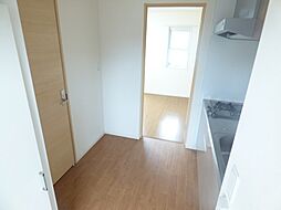 リブリ・モンテーニュ 107 1階1Kのリビング/ダイニング