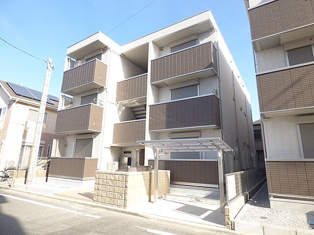 4 / 11