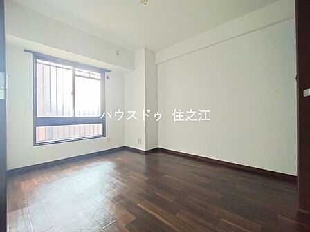 十分な広さが確保されております。主寝室やお子様のお部屋としてもおすすめ