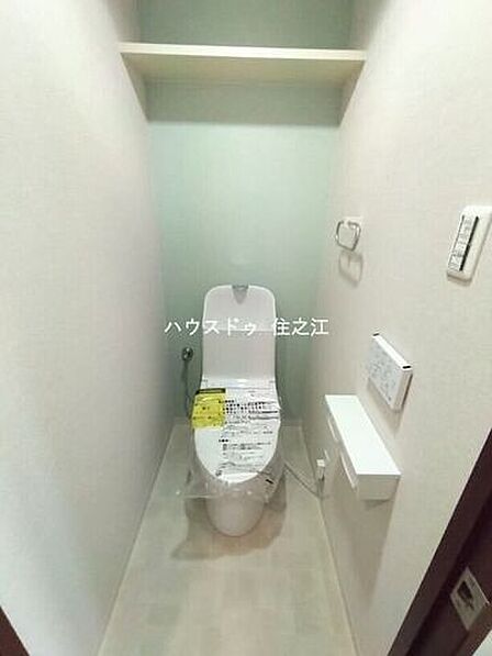 温水洗浄便座付きトイレ