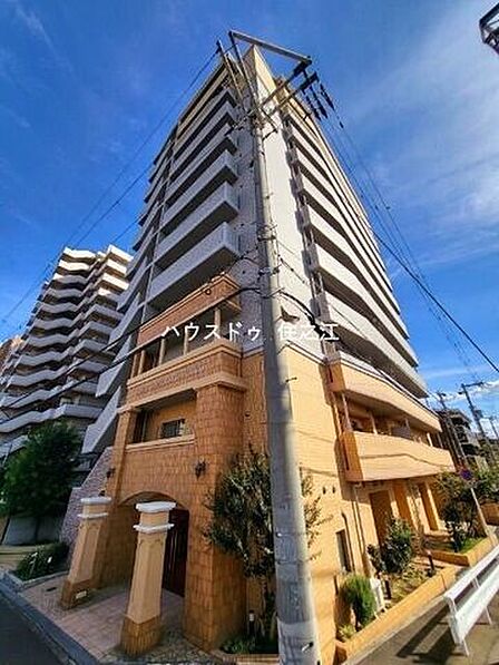 ★マンション内の敷地。植栽も多くあり緑豊かです♪