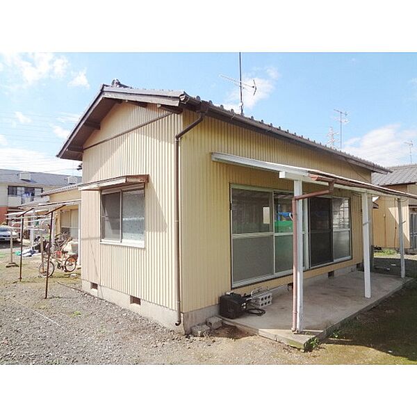 detached 茨城県土浦市木田余西台

地図を見る