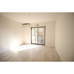 エルドラードIII 102 1階1Kのリビング/ダイニング