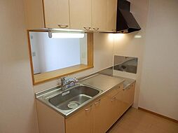 プラシード・ユダ 2階2LDKの室内