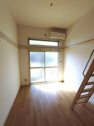 クレシェンド緑ヶ丘 1階1Kの室内