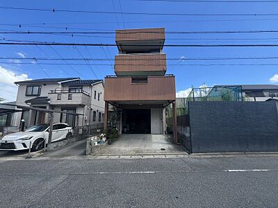 外観:陽当たり・通風良好な3階建て中古戸建の登場です! 外観:陽当たり・通風良好な3階建て中古戸建の登場です!
