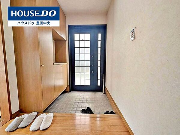 玄関を拡大表示