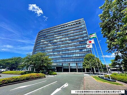 トヨタ自動車元町工場 2460m