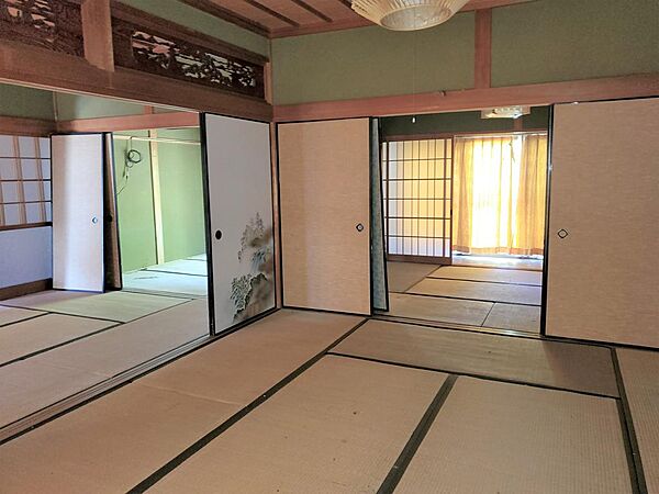 室内を拡大表示