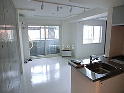 レジデンス17Ｃ 107 1階1LDKのリビング/ダイニング