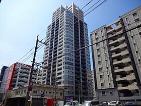 福岡県福岡市中央区港１丁目（賃貸マンション2LDK・11階・77.86㎡） その1