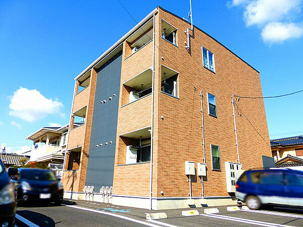apartment 栃木県宇都宮市陽東３丁目２７－３　ウィスタリア１F
