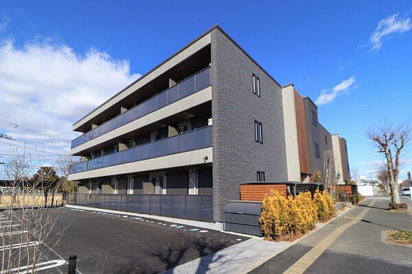 apartment 栃木県宇都宮市陽東３丁目２７－３　ウィスタリア１F