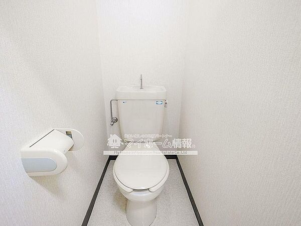 画像7:明るく清潔的なトイレは掃除もしやすく爽やか☆