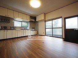 佐大前本庄借家 - 5LDKのリビング/ダイニング