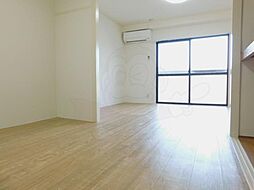 三幸マンション 4階2DKのリビング/ダイニング