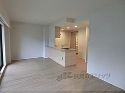 JR東海道・山陽本線 山科駅 徒歩8分の賃貸マンション 2階3LDKのリビング/ダイニング