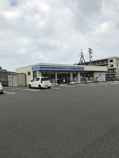 画像26:ローソン萩椿東平方店(1、031m)