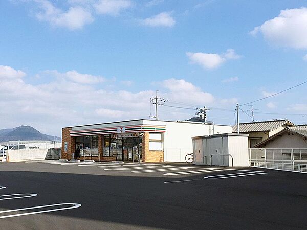 画像25:セブンイレブン下関稗田西町店(409m)