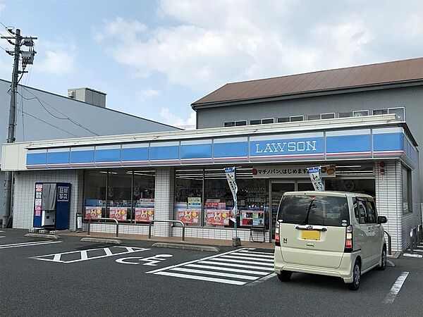 画像24:ローソン萩椿東新川店(677m)