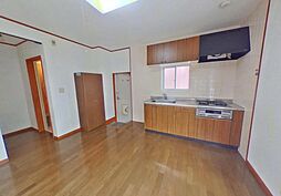 サンレジデンスAOI 101 1階2DKのリビング/ダイニング