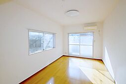 第5コタベハイム 101 1階1Kのリビング/ダイニング