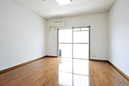 ピュアキャッスル 405 4階1Kのリビング/ダイニング