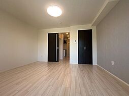 ヴィラ・サンムーン 102 1階1Kのリビング/ダイニング