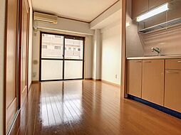 ブライト・ヴィラI 305 3階2DKのリビング/ダイニング