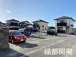 シャーメゾン綾羅木駐車場