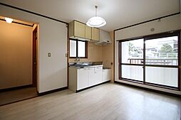 ヴィラ貴船 201 2階2DKのリビング/ダイニング