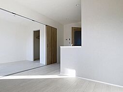 クルム綾羅木 105 1階1LDKのリビング/ダイニング