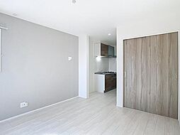 クルム綾羅木 201 2階1LDKのリビング/ダイニング