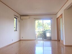 ソレイユ長府 301 3階1LDKのリビング/ダイニング