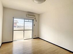 トワムールミカワ 202 2階1Kのリビング/ダイニング